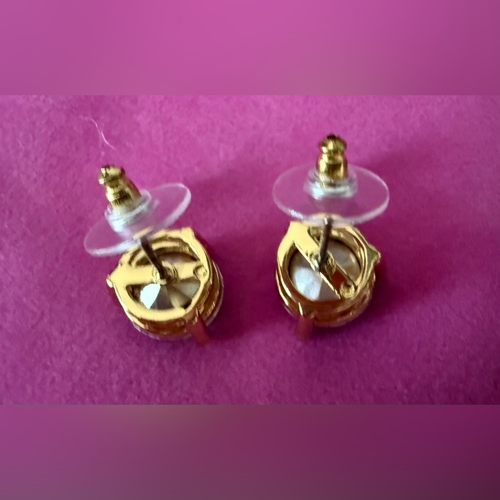 KATE SPADE RHINESTONE AND GOLD STUD EARRINGS. - Picture 6 of 7
